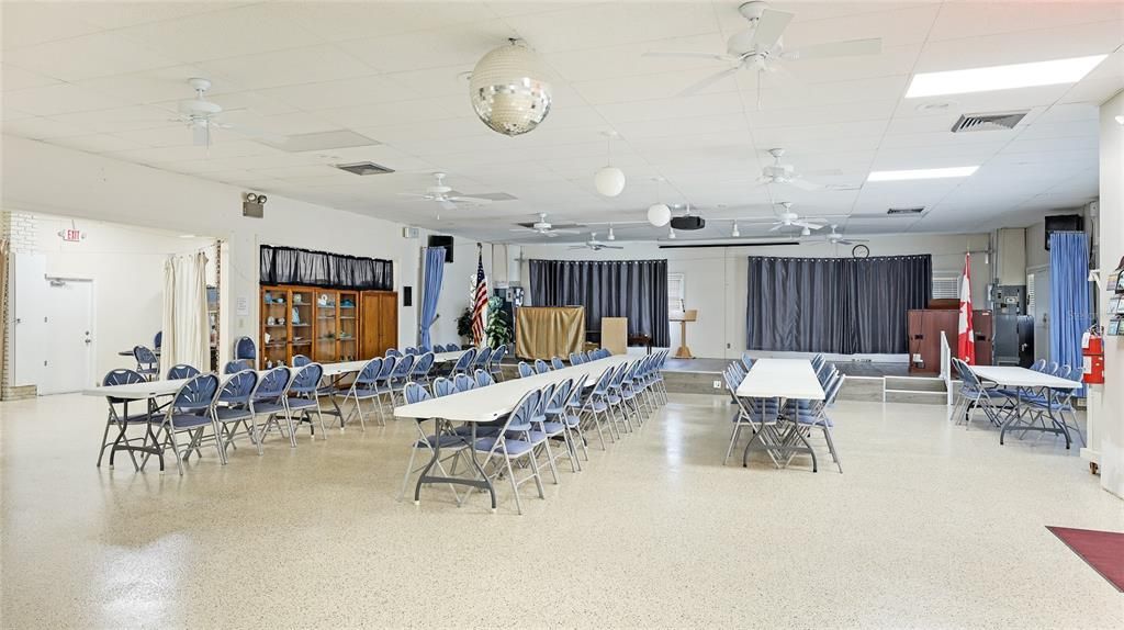 For Sale: $85,000 (1 beds, 1 baths, 624 Square Feet)