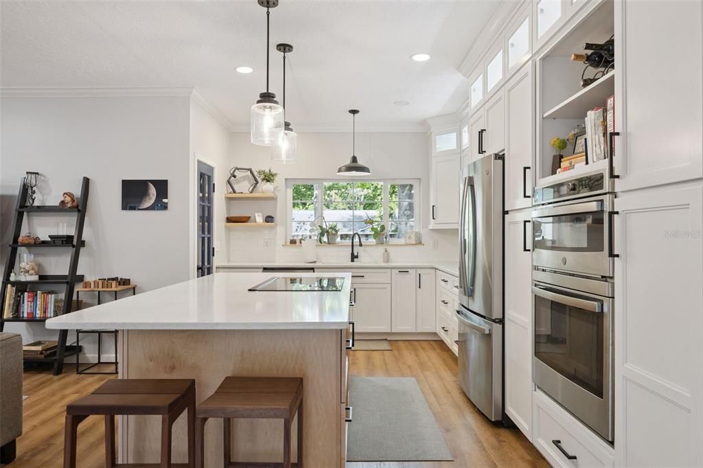 Active With Contract: $650,000 (4 beds, 3 baths, 2242 Square Feet)