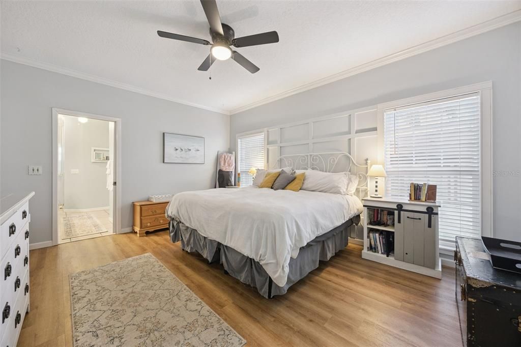 Active With Contract: $650,000 (4 beds, 3 baths, 2242 Square Feet)