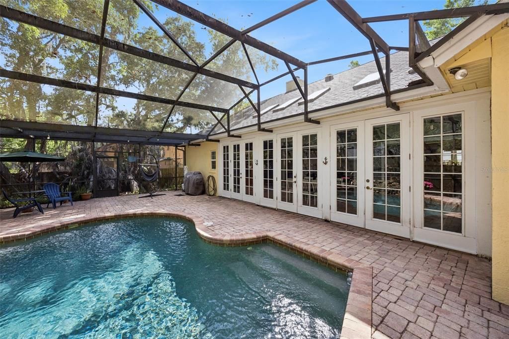 Active With Contract: $650,000 (4 beds, 3 baths, 2242 Square Feet)