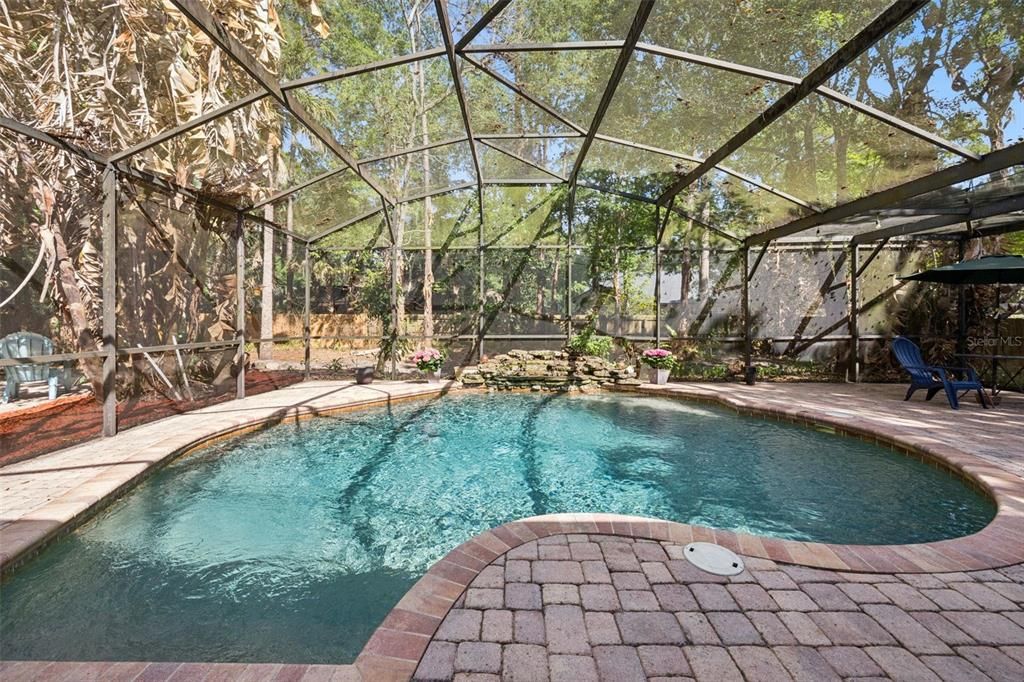 Active With Contract: $650,000 (4 beds, 3 baths, 2242 Square Feet)