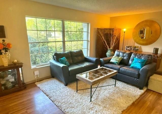 Active With Contract: $294,500 (3 beds, 2 baths, 2019 Square Feet)
