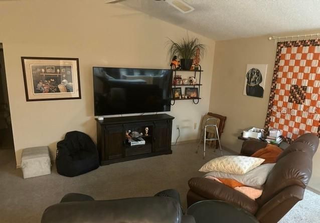 Active With Contract: $294,500 (3 beds, 2 baths, 2019 Square Feet)