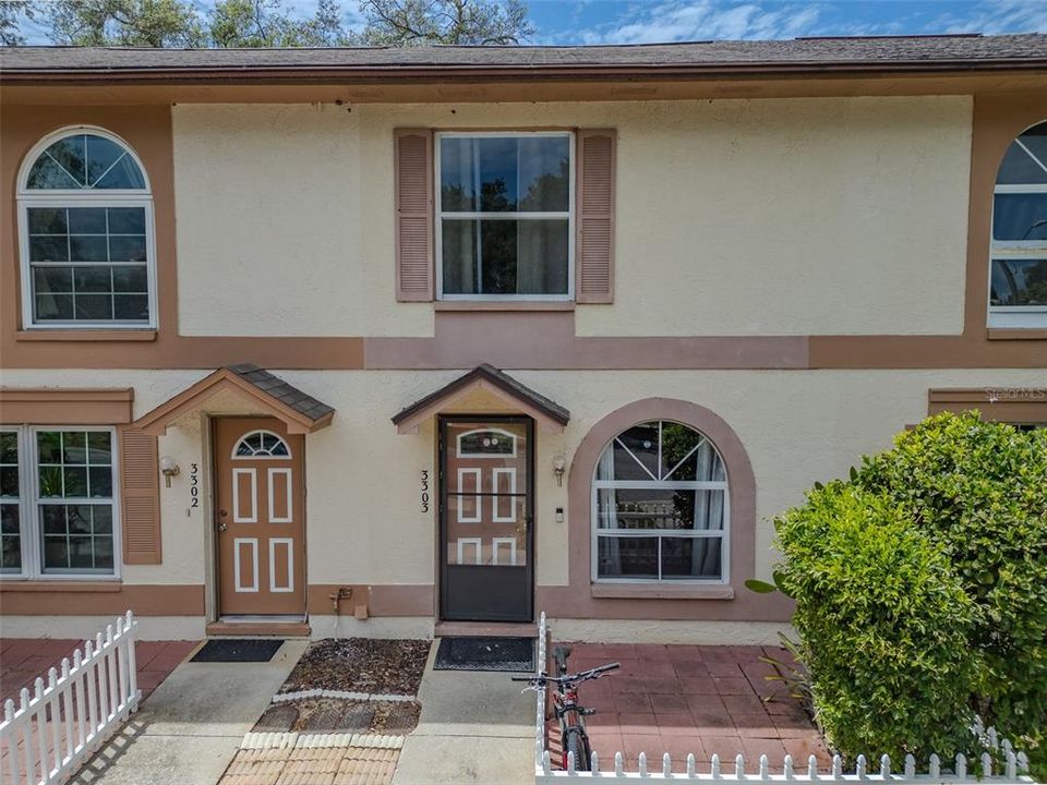 Activo con contrato: $229,999 (2 camas, 2 baños, 1088 Pies cuadrados)