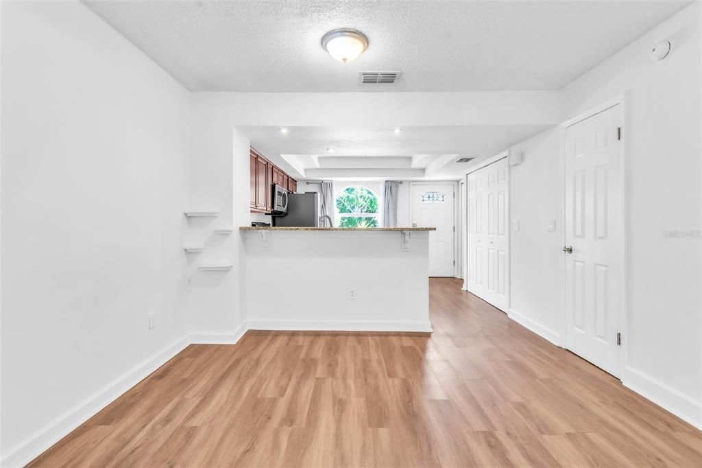 Activo con contrato: $229,999 (2 camas, 2 baños, 1088 Pies cuadrados)