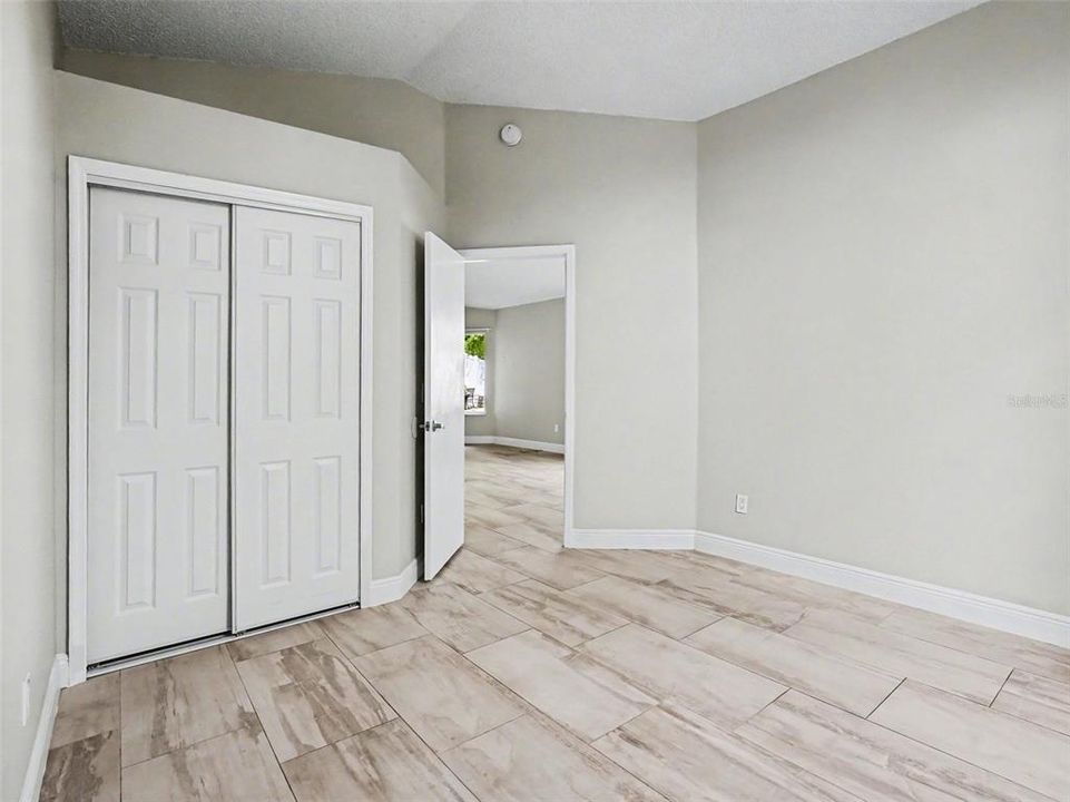 Под контрактом: $459,900 (4 спален, 2 ванн, 1808 Квадратных фут)