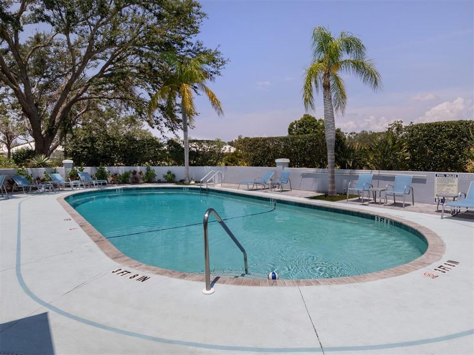 For Sale: $385,000 (3 beds, 2 baths, 1735 Square Feet)