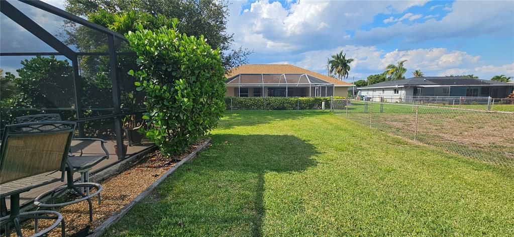 For Rent: $2,250 (3 beds, 2 baths, 1398 Square Feet)