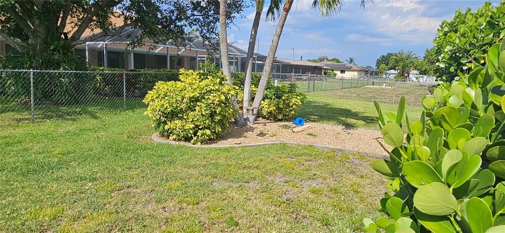 For Rent: $2,250 (3 beds, 2 baths, 1398 Square Feet)