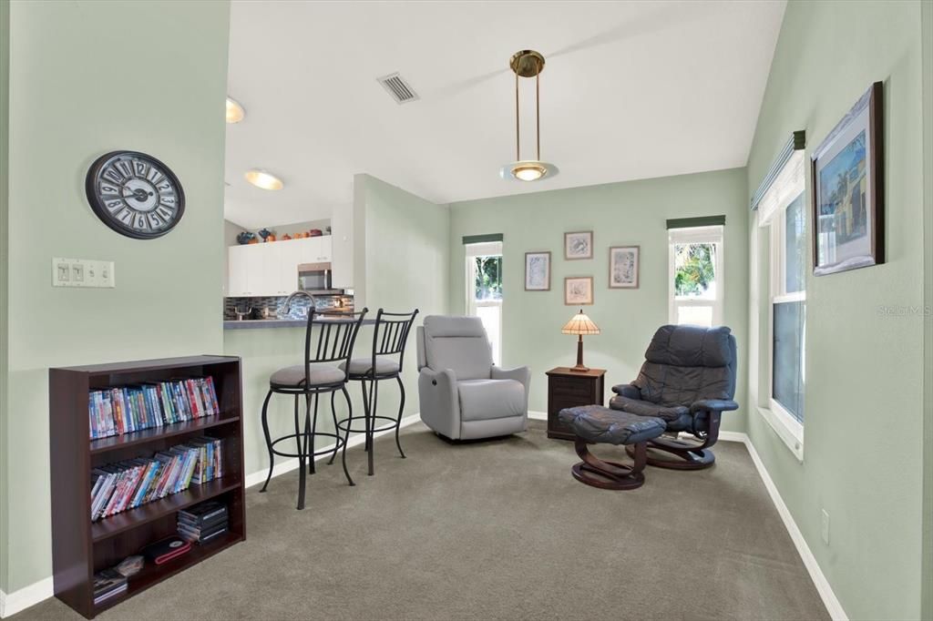 Active With Contract: $599,900 (3 beds, 2 baths, 1540 Square Feet)