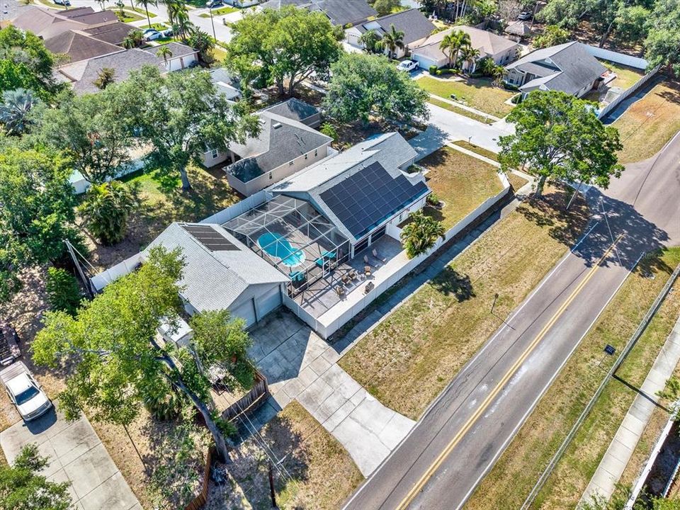 Active With Contract: $599,900 (3 beds, 2 baths, 1540 Square Feet)