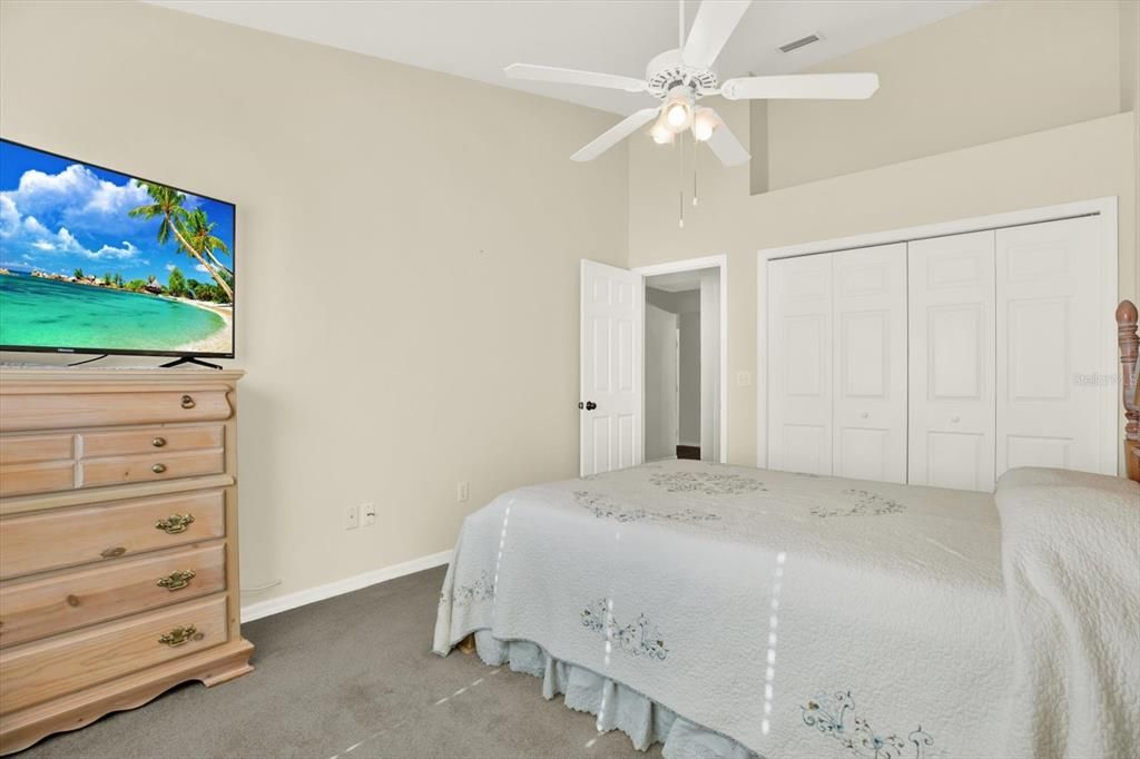Active With Contract: $599,900 (3 beds, 2 baths, 1540 Square Feet)