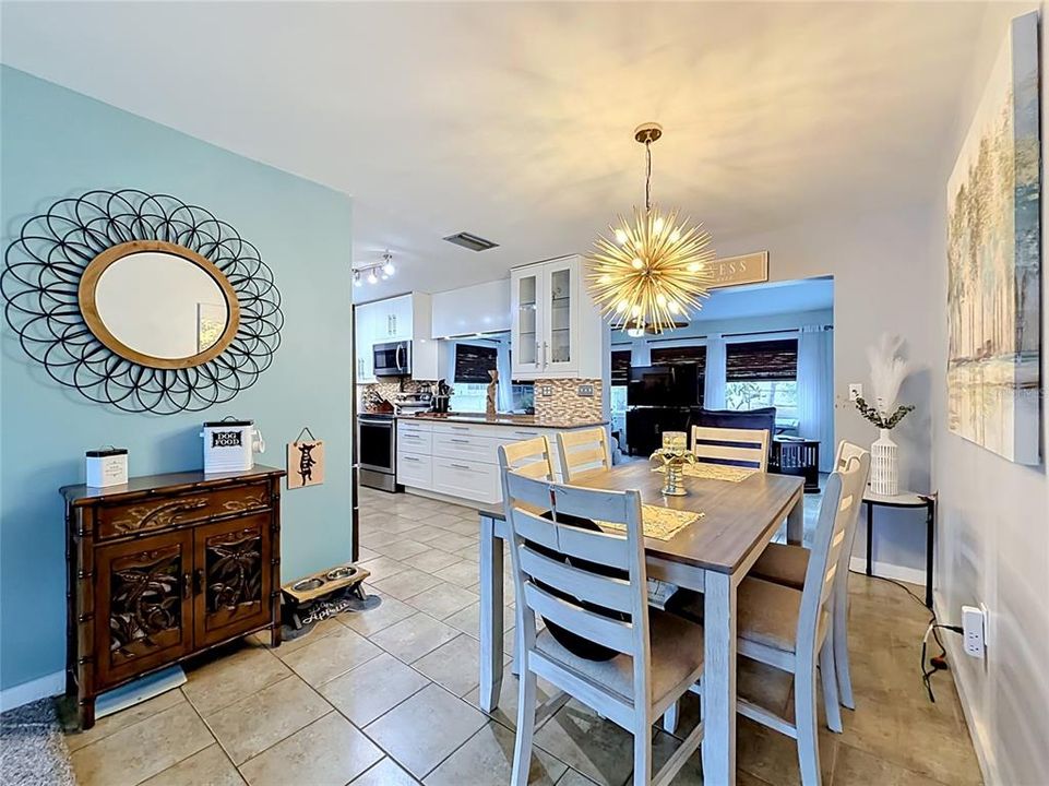 Active With Contract: $294,500 (3 beds, 2 baths, 1500 Square Feet)