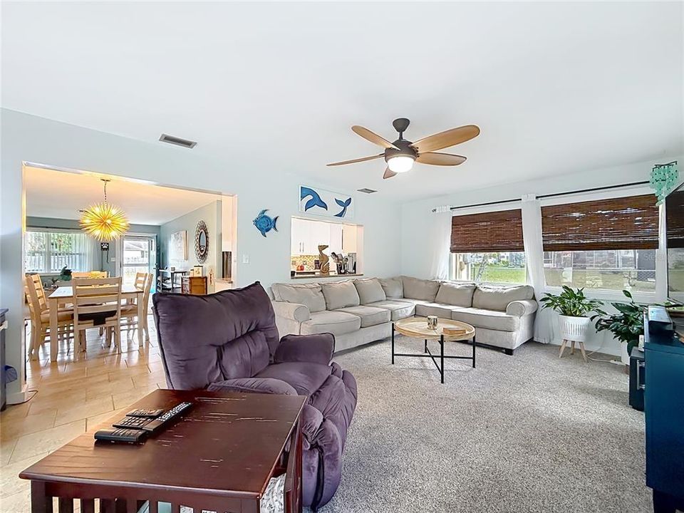 Active With Contract: $294,500 (3 beds, 2 baths, 1500 Square Feet)