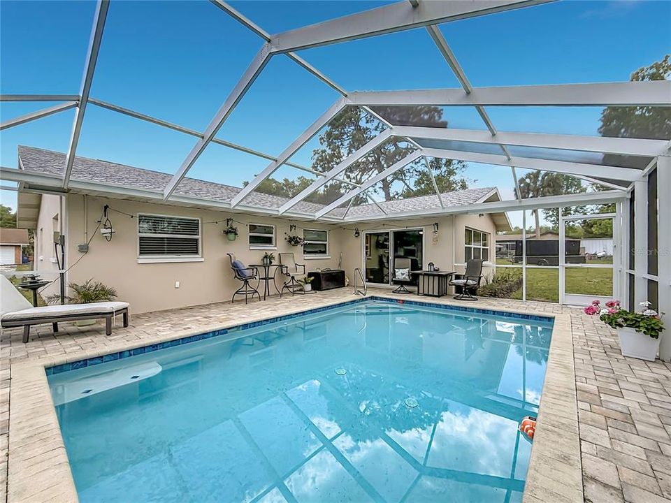 Active With Contract: $294,500 (3 beds, 2 baths, 1500 Square Feet)