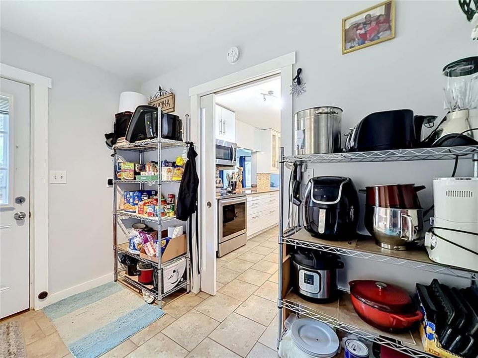 Active With Contract: $294,500 (3 beds, 2 baths, 1500 Square Feet)