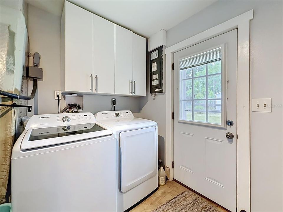 Active With Contract: $294,500 (3 beds, 2 baths, 1500 Square Feet)