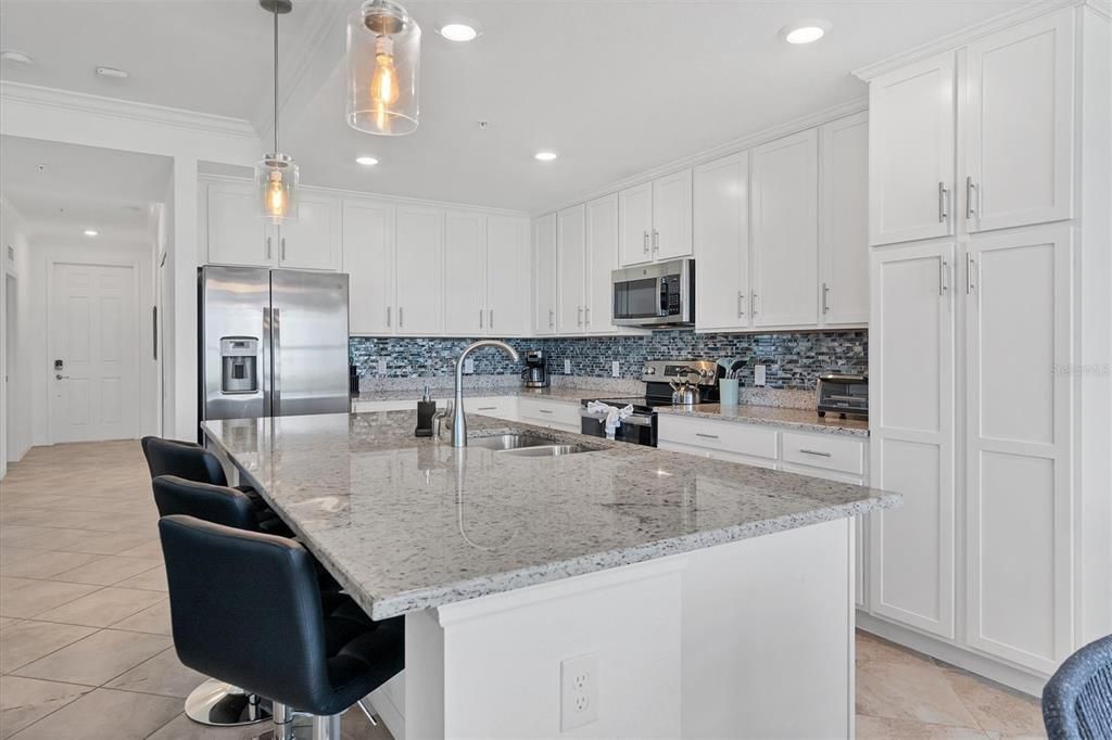 For Rent: $6,000 (2 beds, 2 baths, 1154 Square Feet)