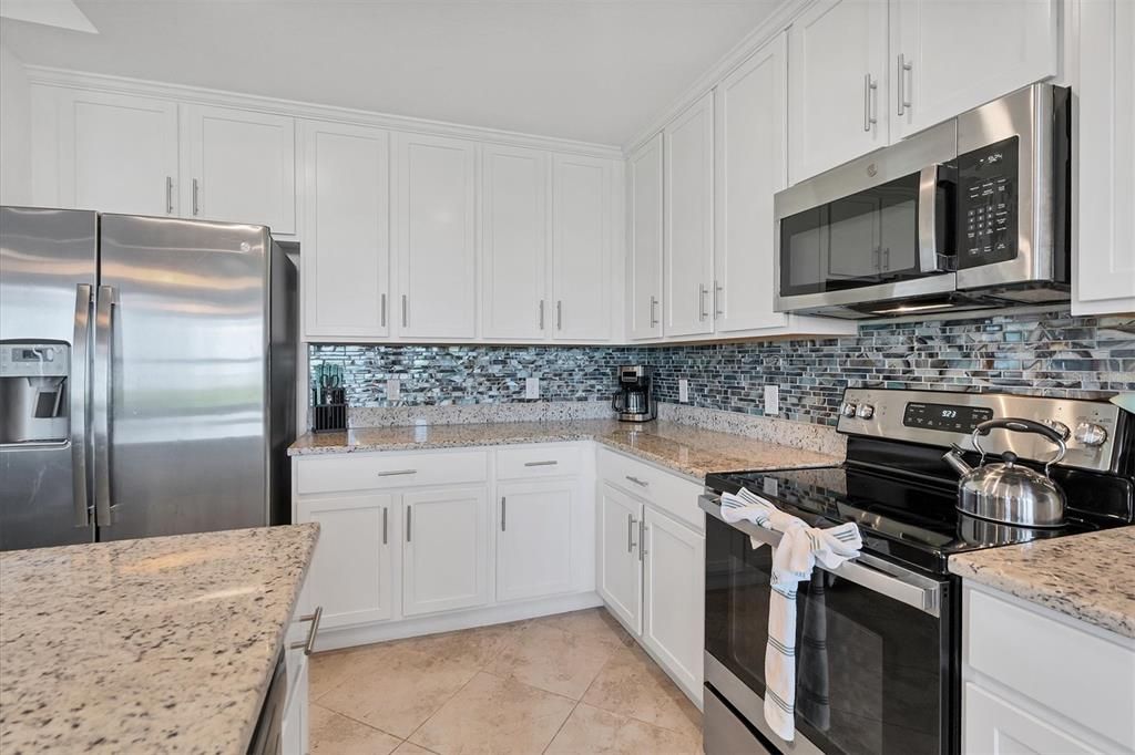 For Rent: $6,000 (2 beds, 2 baths, 1154 Square Feet)