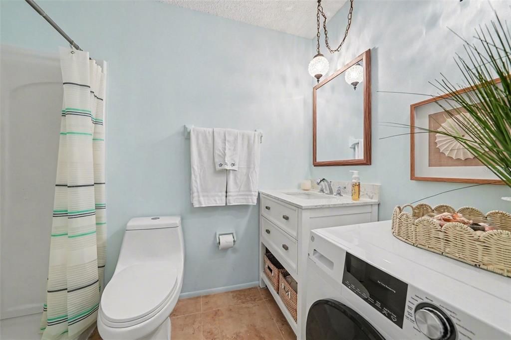 For Sale: $117,000 (2 beds, 2 baths, 1320 Square Feet)