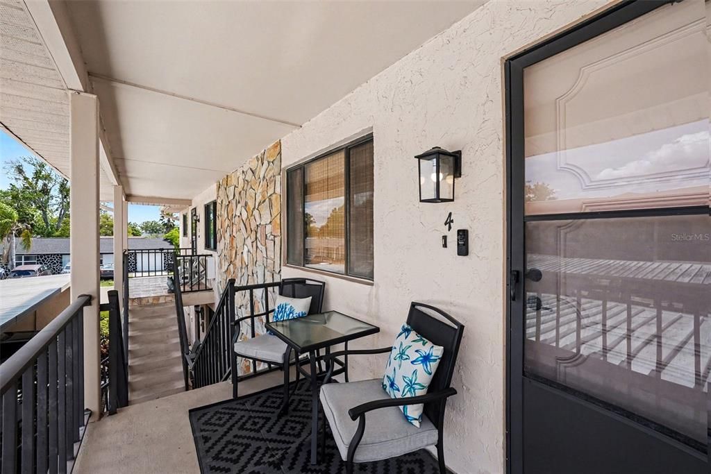 For Sale: $117,000 (2 beds, 2 baths, 1320 Square Feet)