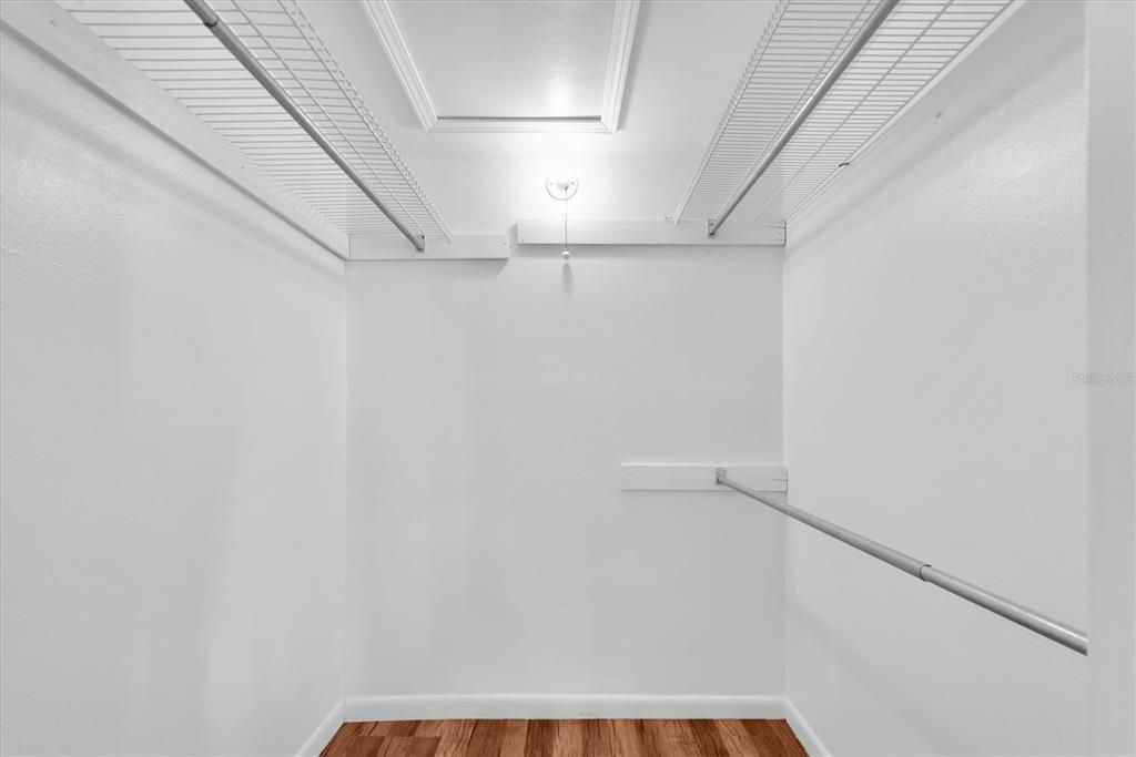 На продажу: $372,000 (2 спален, 1 ванн, 1040 Квадратных фут)