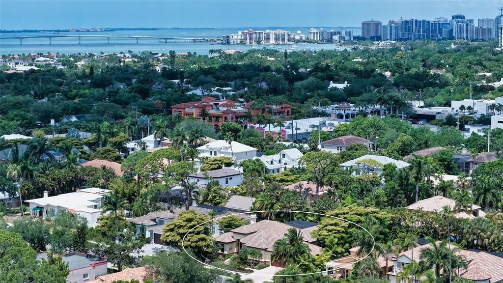 Activo con contrato: $2,499,990 (4 camas, 3 baños, 3215 Pies cuadrados)
