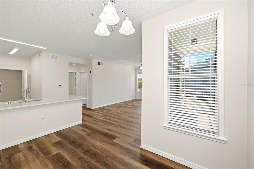 Activo con contrato: $267,500 (1 camas, 1 baños, 801 Pies cuadrados)