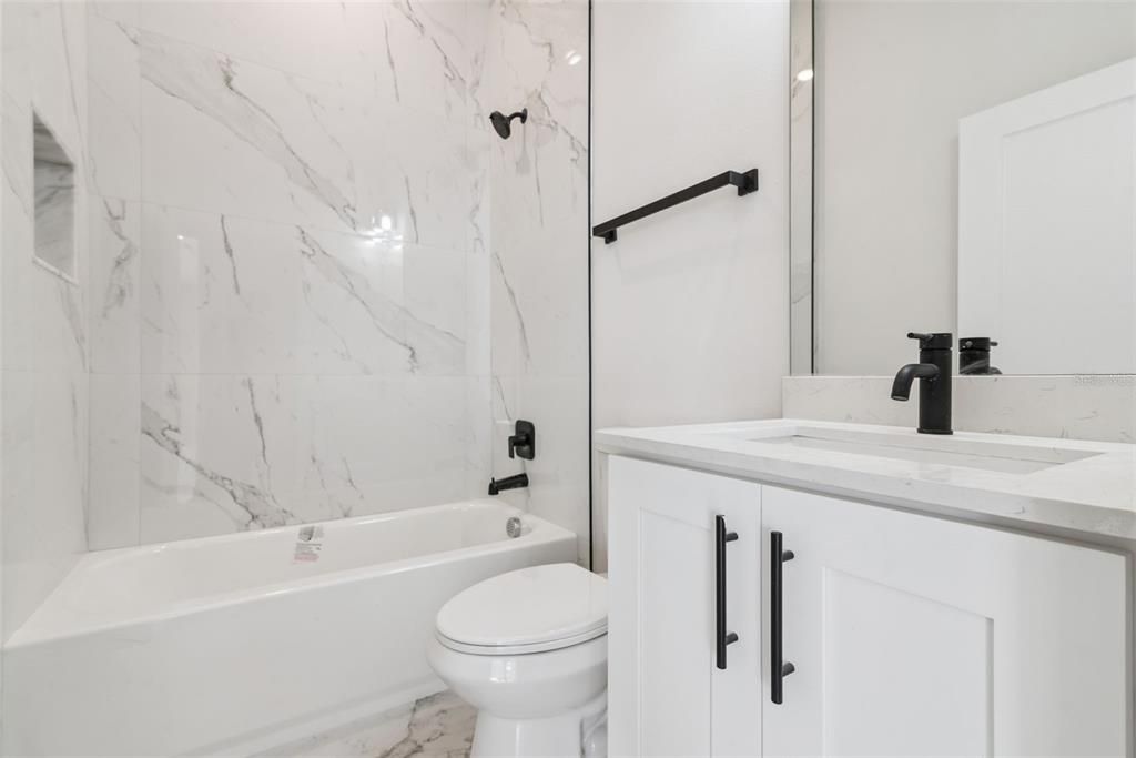 Active With Contract: $365,000 (4 beds, 3 baths, 1931 Square Feet)