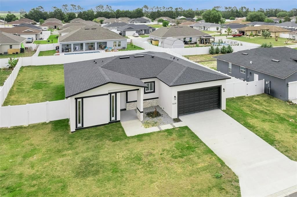 Active With Contract: $365,000 (4 beds, 3 baths, 1931 Square Feet)