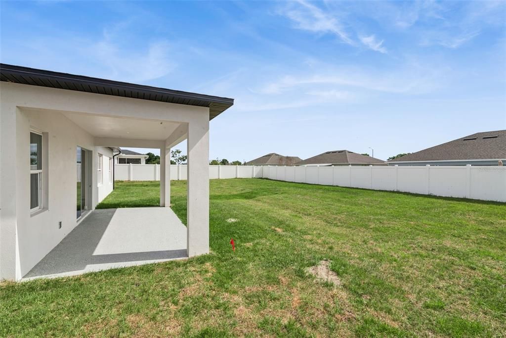 Active With Contract: $365,000 (4 beds, 3 baths, 1931 Square Feet)