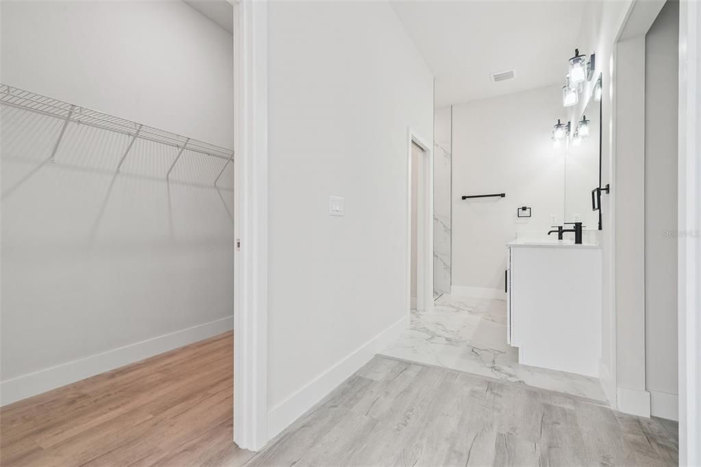 Active With Contract: $365,000 (4 beds, 3 baths, 1931 Square Feet)