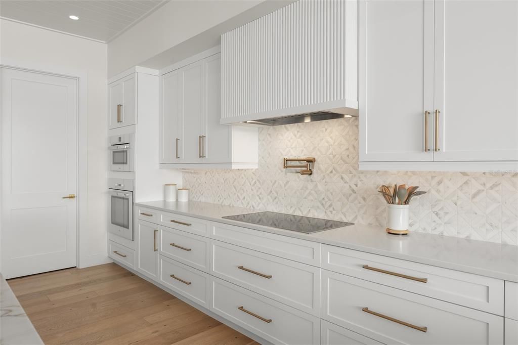 For Sale: $3,799,000 (5 beds, 5 baths, 5450 Square Feet)