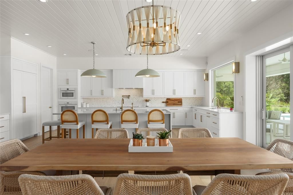 For Sale: $3,799,000 (5 beds, 5 baths, 5450 Square Feet)