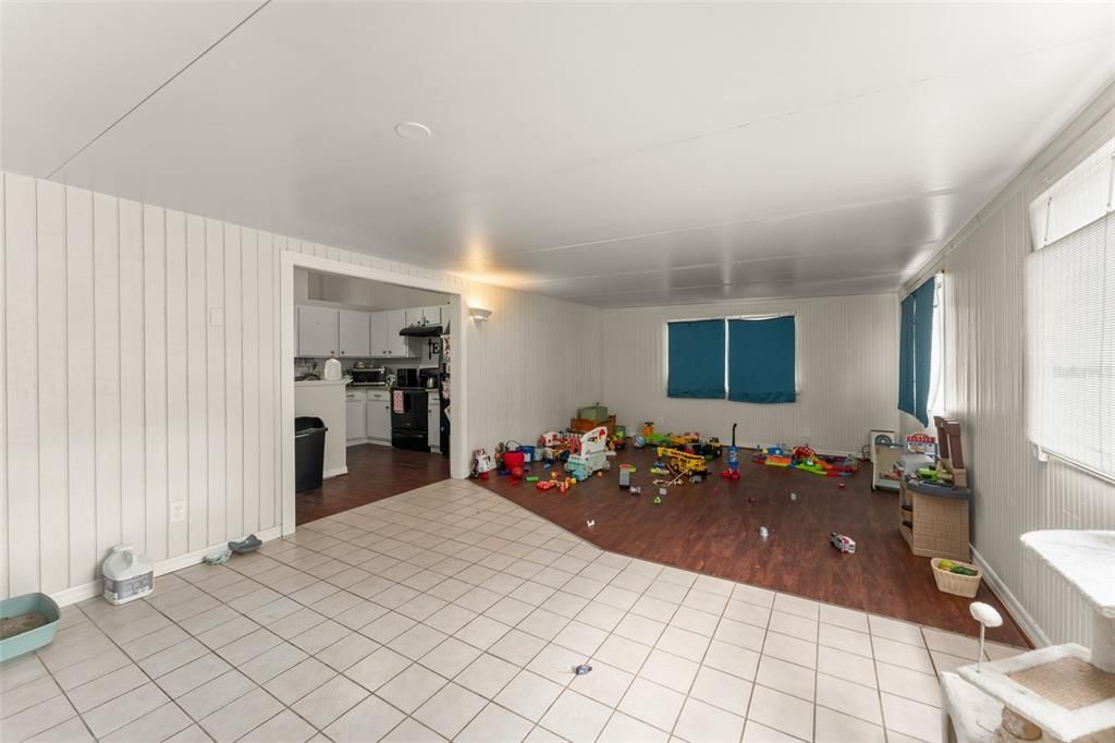 En Venta: $255,000 (3 camas, 2 baños, 1011 Pies cuadrados)