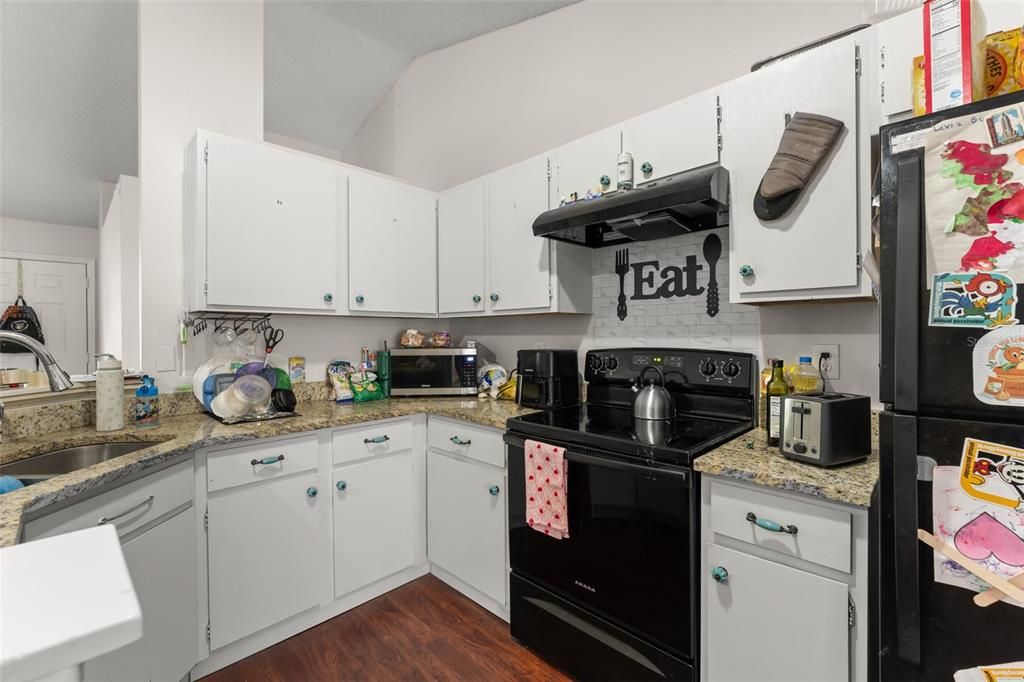En Venta: $255,000 (3 camas, 2 baños, 1011 Pies cuadrados)