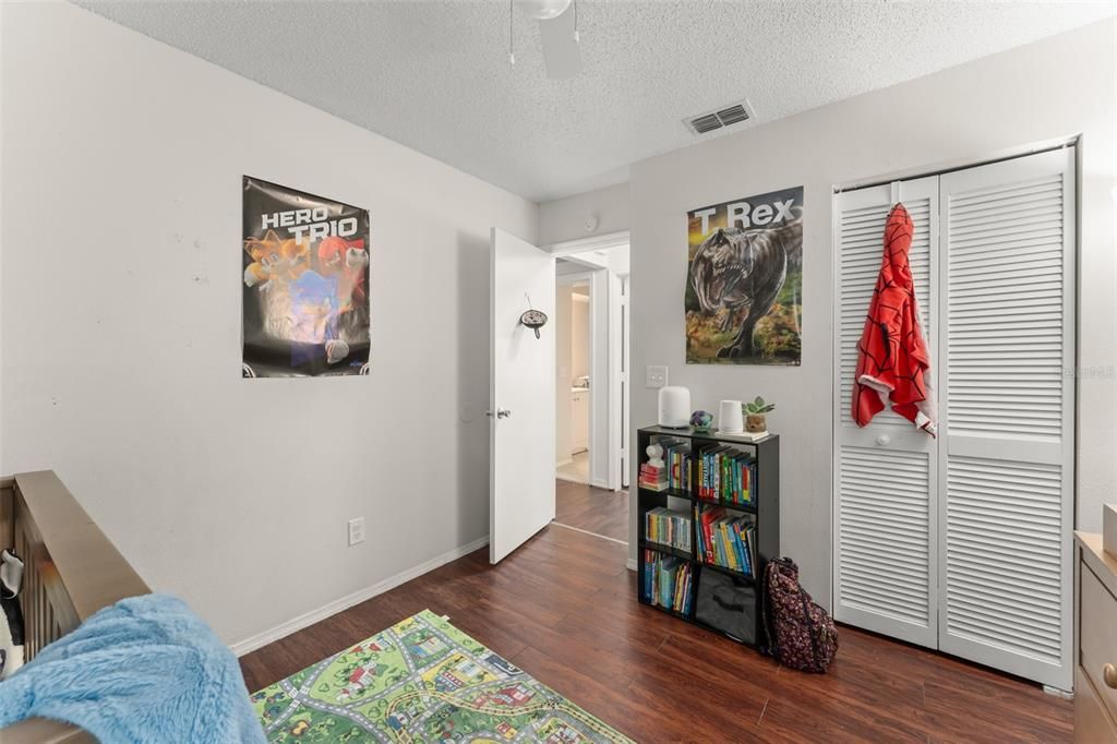 En Venta: $255,000 (3 camas, 2 baños, 1011 Pies cuadrados)