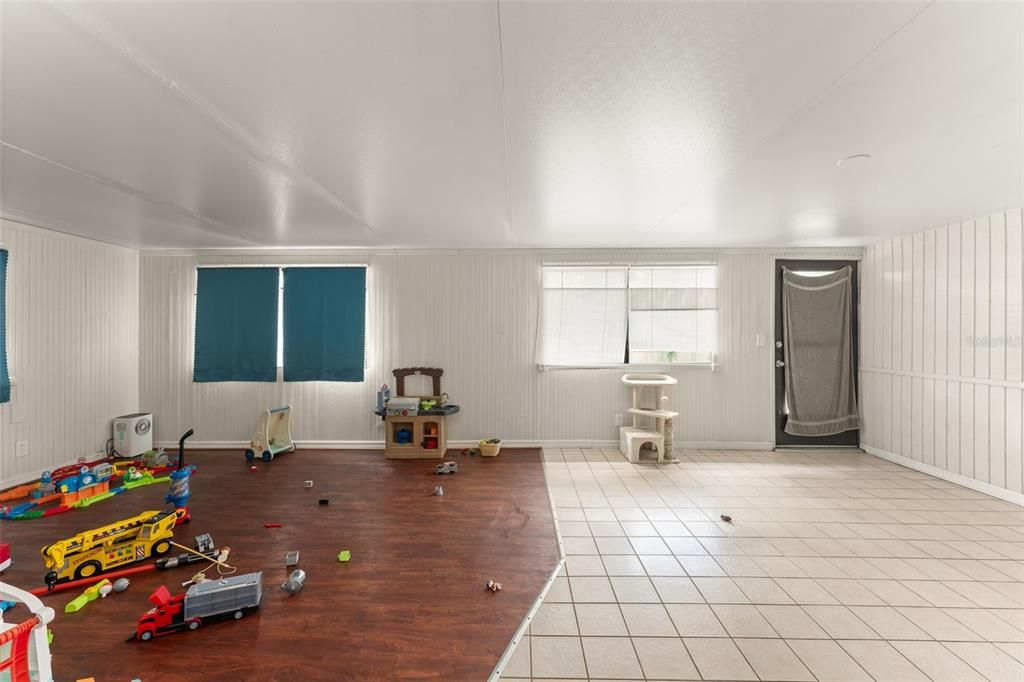 En Venta: $255,000 (3 camas, 2 baños, 1011 Pies cuadrados)