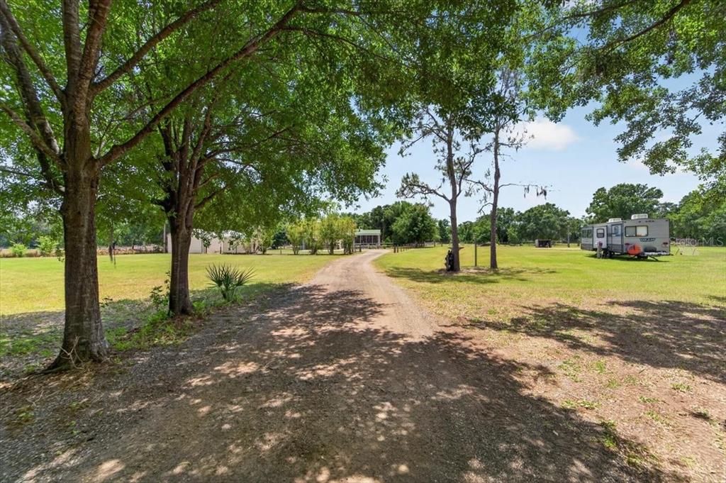 En Venta: $575,000 (4 camas, 2 baños, 2094 Pies cuadrados)