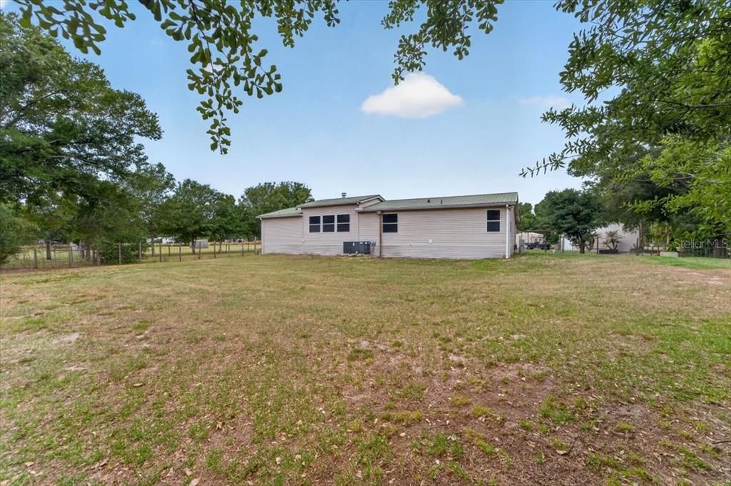 En Venta: $575,000 (4 camas, 2 baños, 2094 Pies cuadrados)