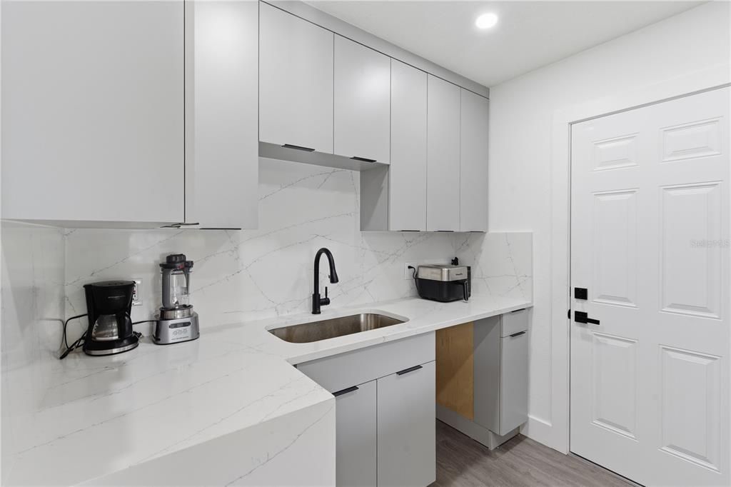Active With Contract: $3,000 (4 beds, 3 baths, 1795 Square Feet)