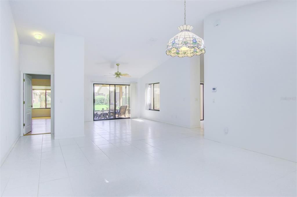 En Venta: $349,000 (3 camas, 2 baños, 1734 Pies cuadrados)