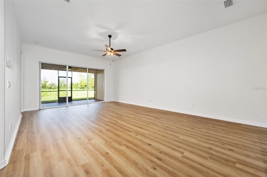 En Venta: $283,000 (2 camas, 2 baños, 1632 Pies cuadrados)
