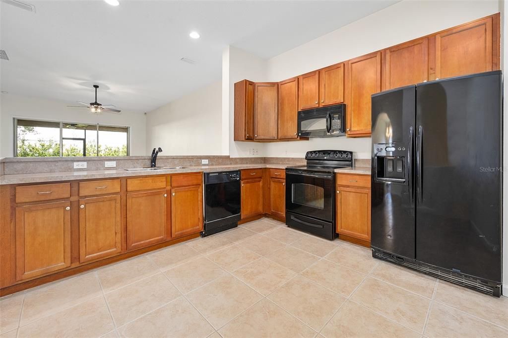 En Venta: $283,000 (2 camas, 2 baños, 1632 Pies cuadrados)