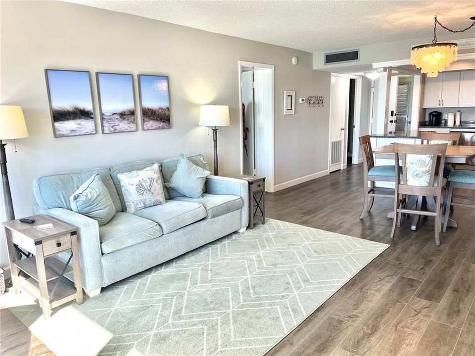 For Rent: $1,750 (1 beds, 1 baths, 860 Square Feet)