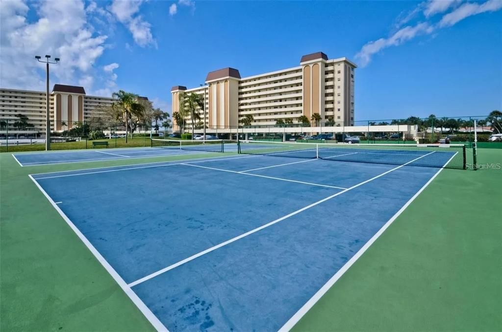 For Rent: $1,750 (1 beds, 1 baths, 860 Square Feet)
