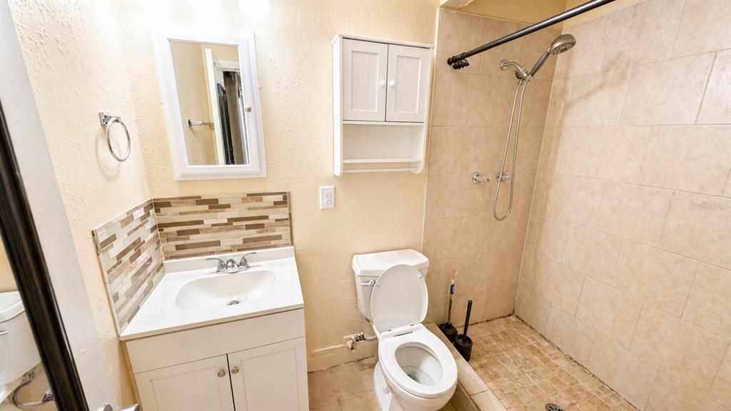 На продажу: $199,900 (3 спален, 2 ванн, 1509 Квадратных фут)