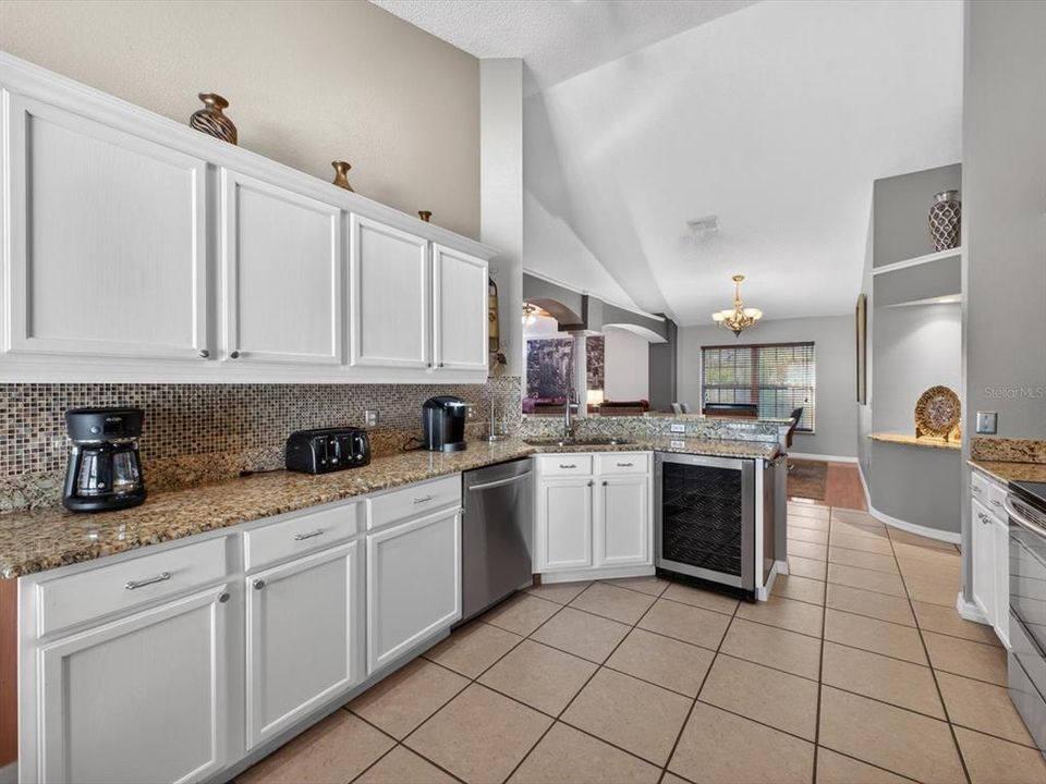 Active With Contract: $389,900 (4 beds, 3 baths, 1822 Square Feet)