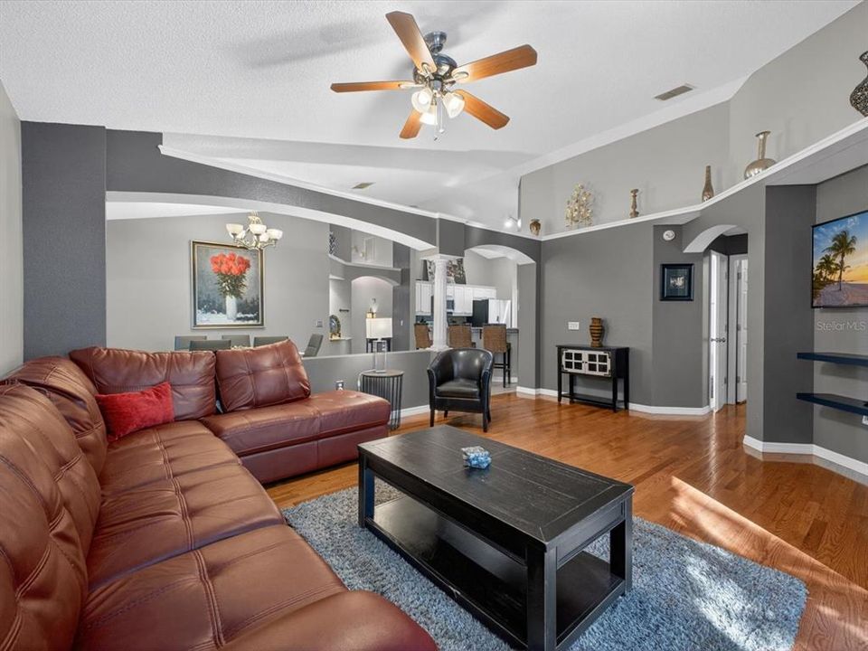 Active With Contract: $389,900 (4 beds, 3 baths, 1822 Square Feet)