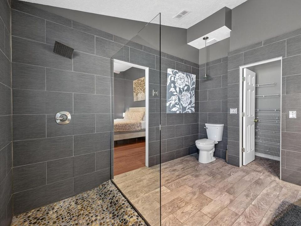 Active With Contract: $389,900 (4 beds, 3 baths, 1822 Square Feet)
